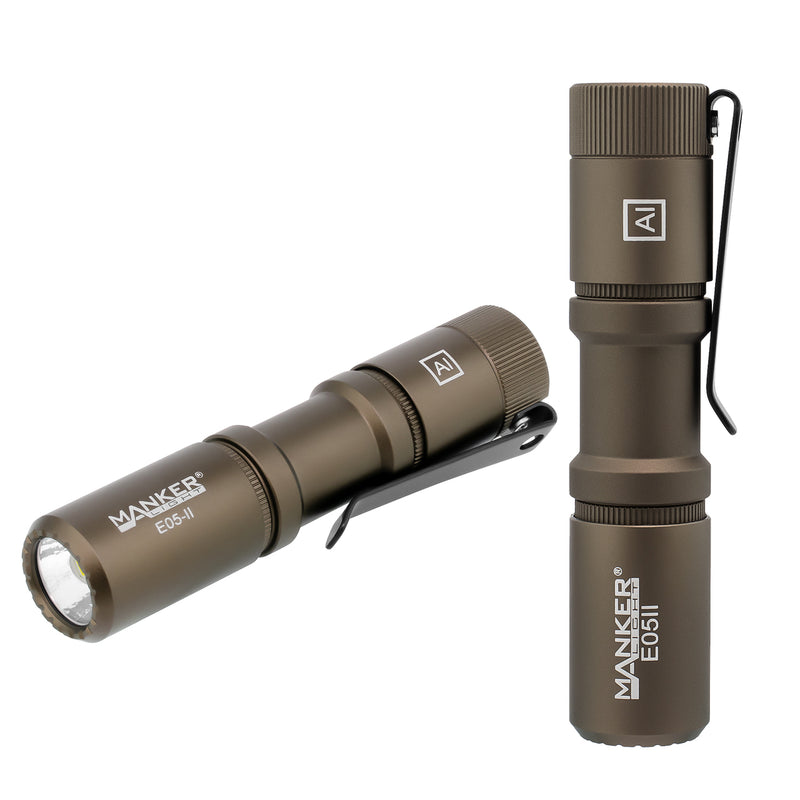 MankerLight E05 II Sand Aluminum Flashlight (OPEN BOX)
